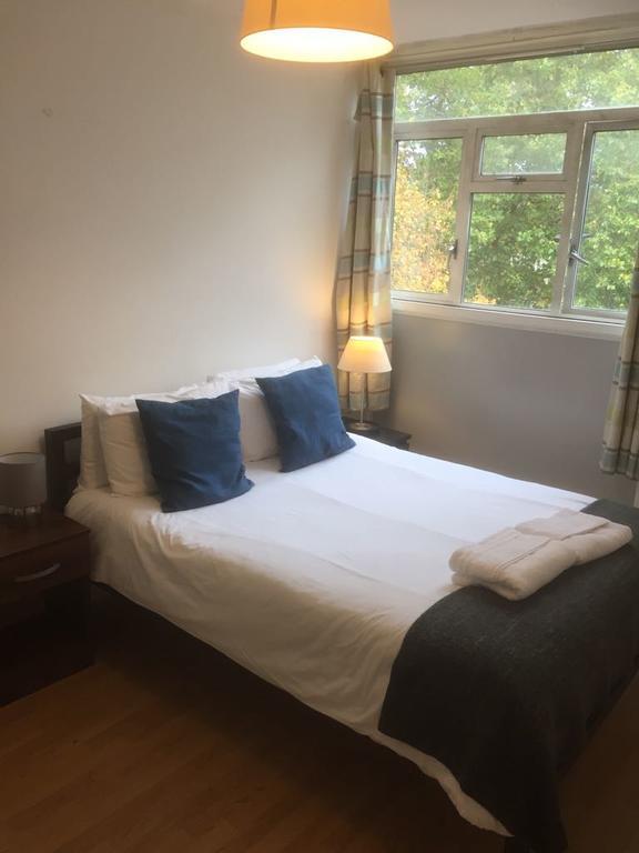 Guesthouse * London