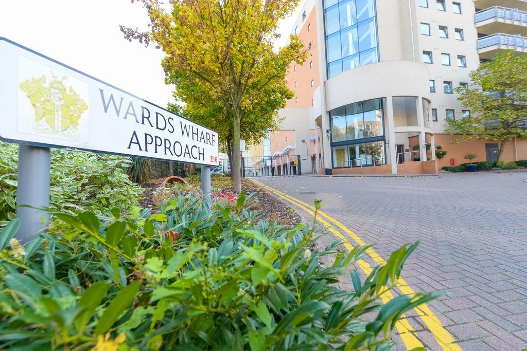 Wards Wharf Approach Apartment