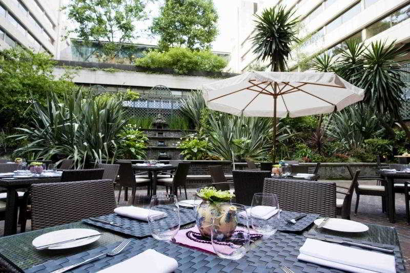 Swissotel The Howard Hotel 5*