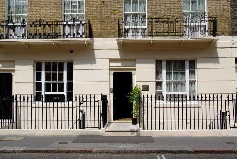 Bed & Breakfast Astors Belgravia London