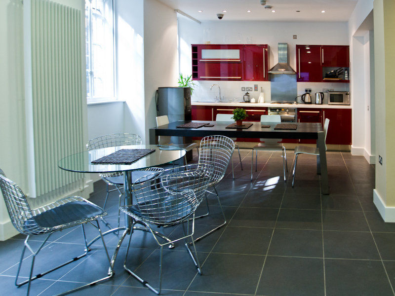 2 Devonshire Apartment