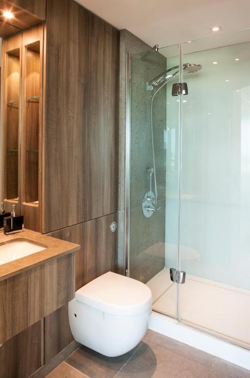 Apartment St George Wharf *