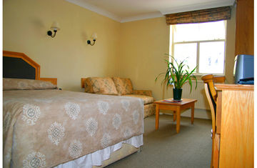 Hyde Park Towers Hotel 3*
