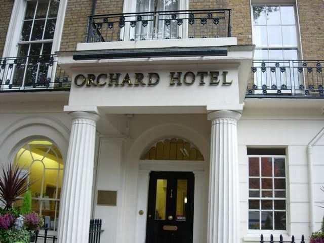 Hotel Orchard 3*