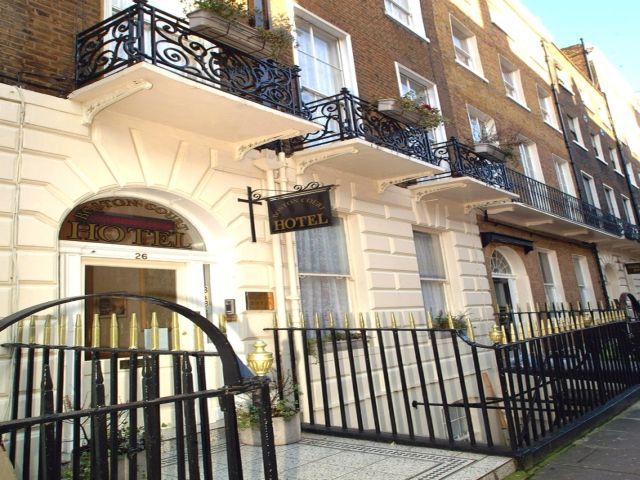 Hotel Boston Court