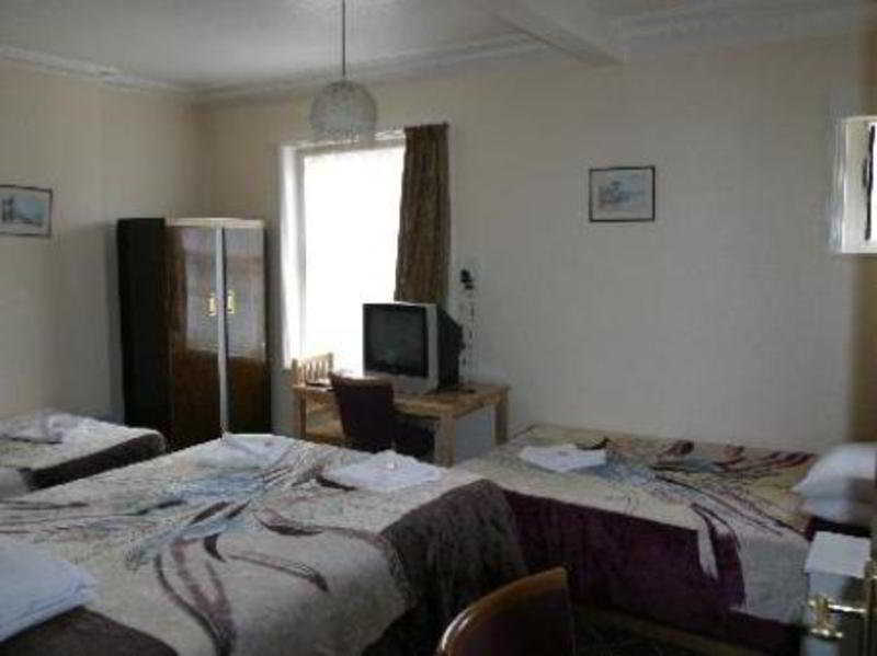 Charlie Hotel 2*