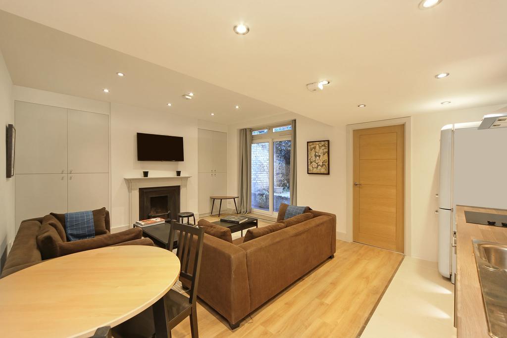 Apartment Kensington London