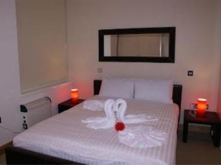 Aparthotel Nox West End Lane I London