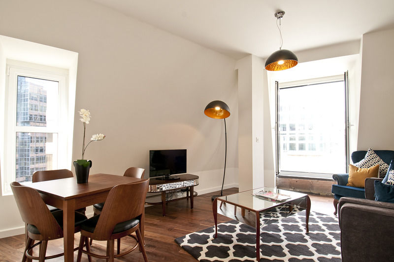 Native Monument Apartment *