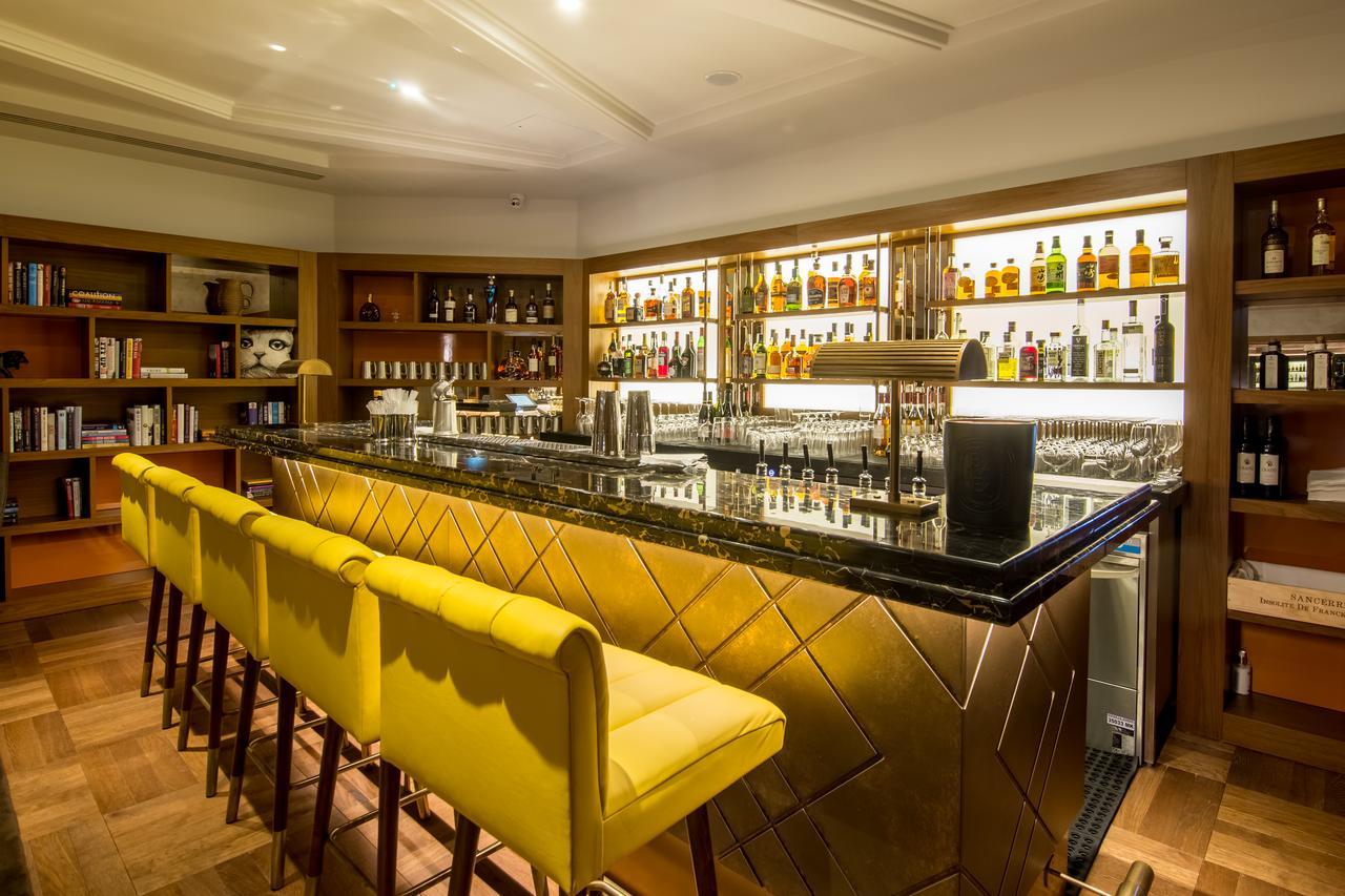 Devonshire Club &