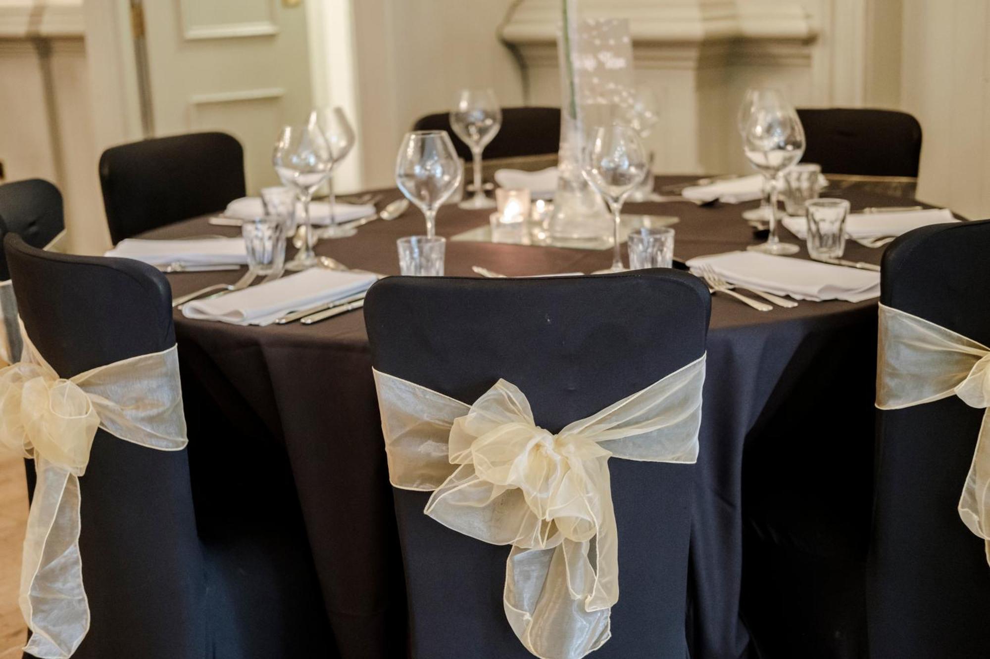 The Drayton Court Hotell London