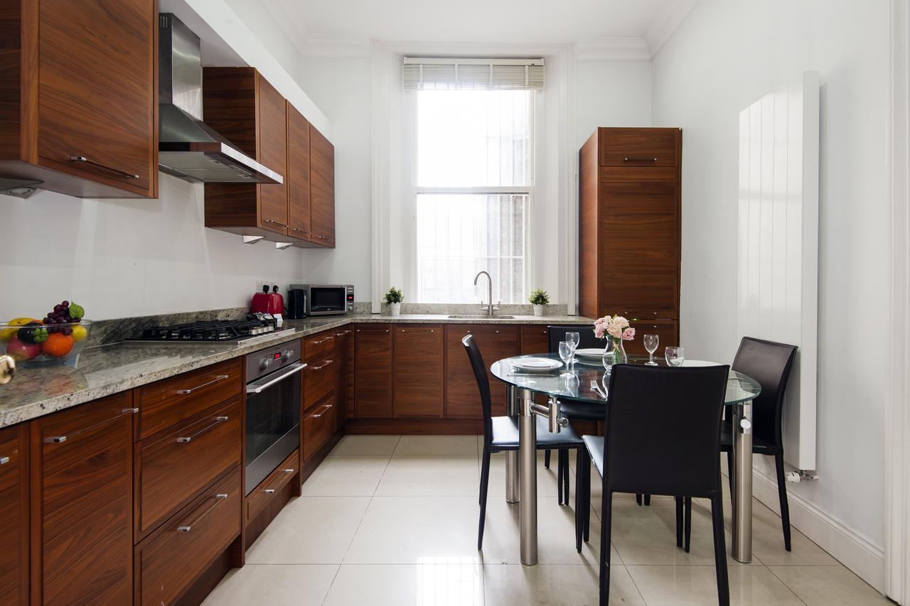 Earls Court Amazing 2 Bed Flat In Central * Londen