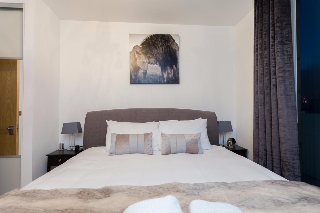 2 Bedroom Penthouse In Canada Water With Balcony Leilighet