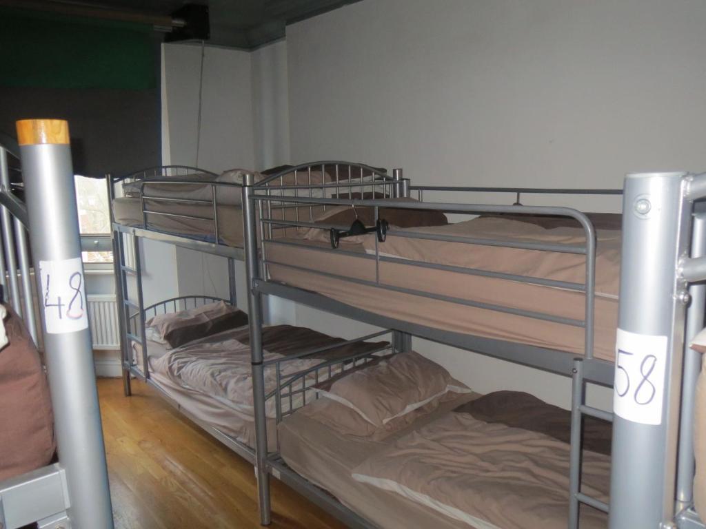4 Star Piccadilly 2* London