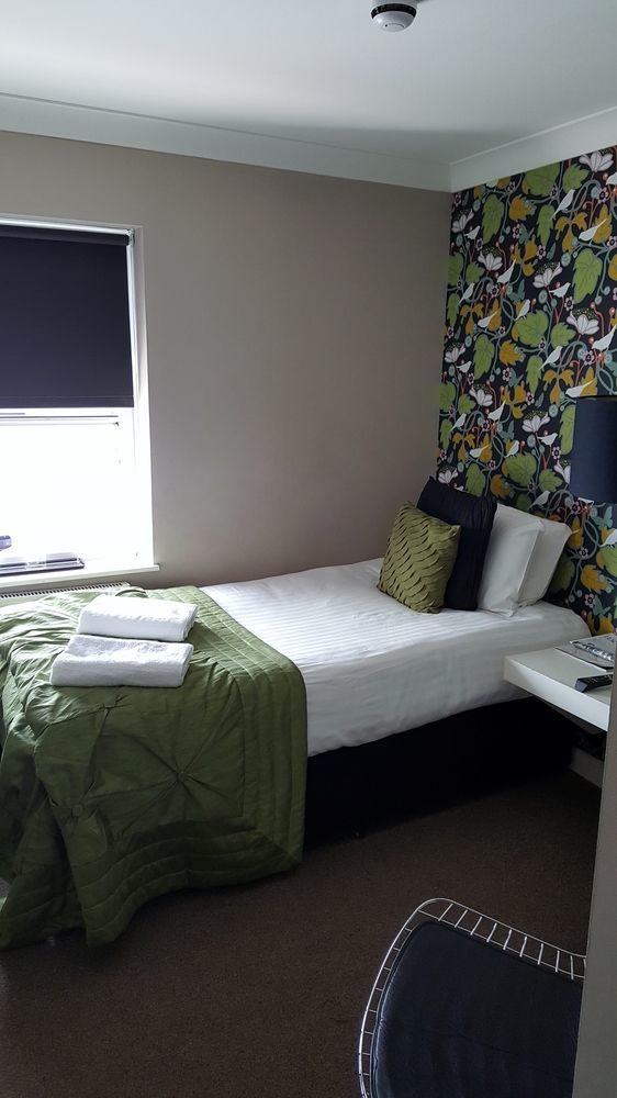 Old Ship Hackney Hotell