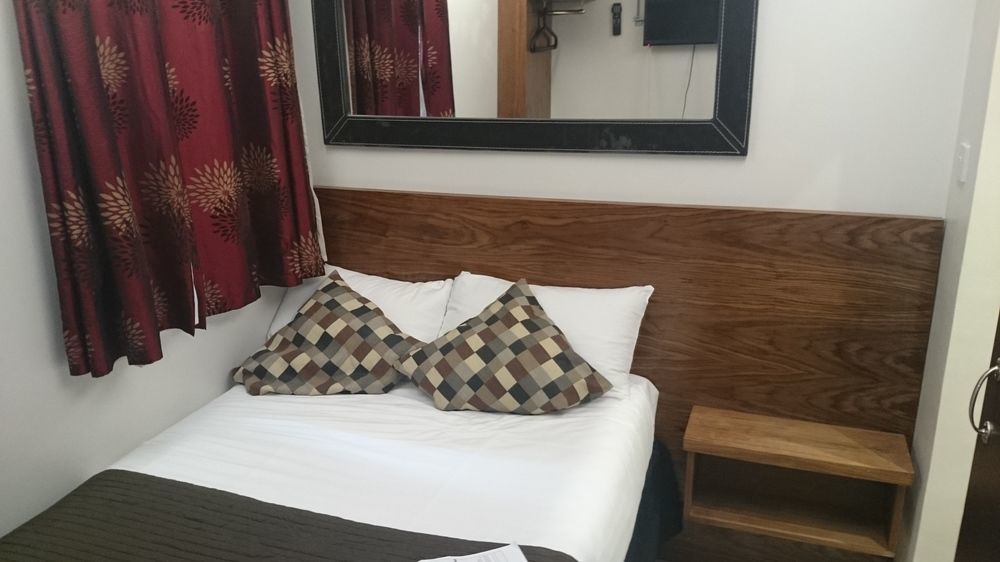 Hotel Chester 2*