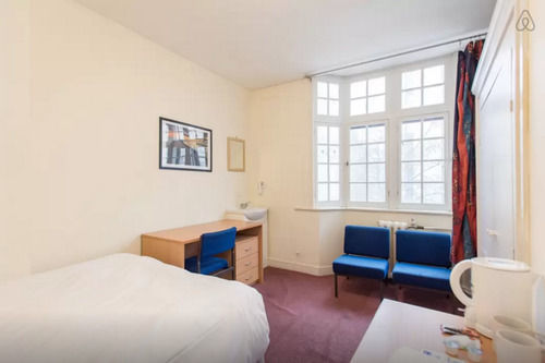 Continental Hostel *