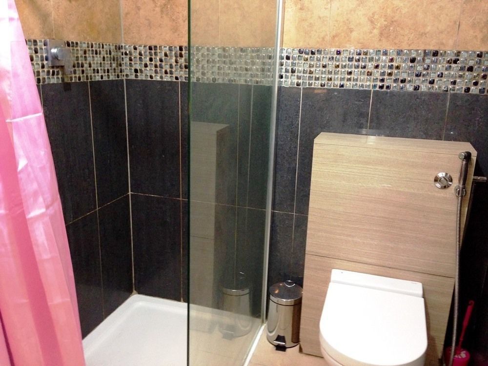 Vallance Road House 2* London