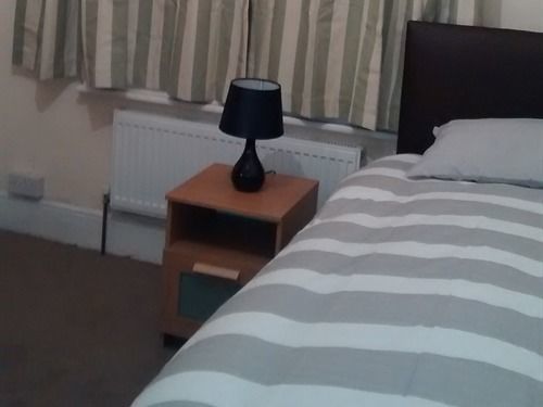 Guest house Acton Lodge Guest House 2*