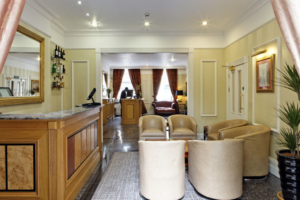 Grange Clarendon