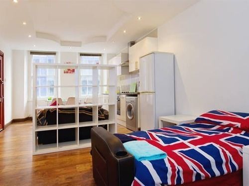 Apartment Capital Host Warren Street
