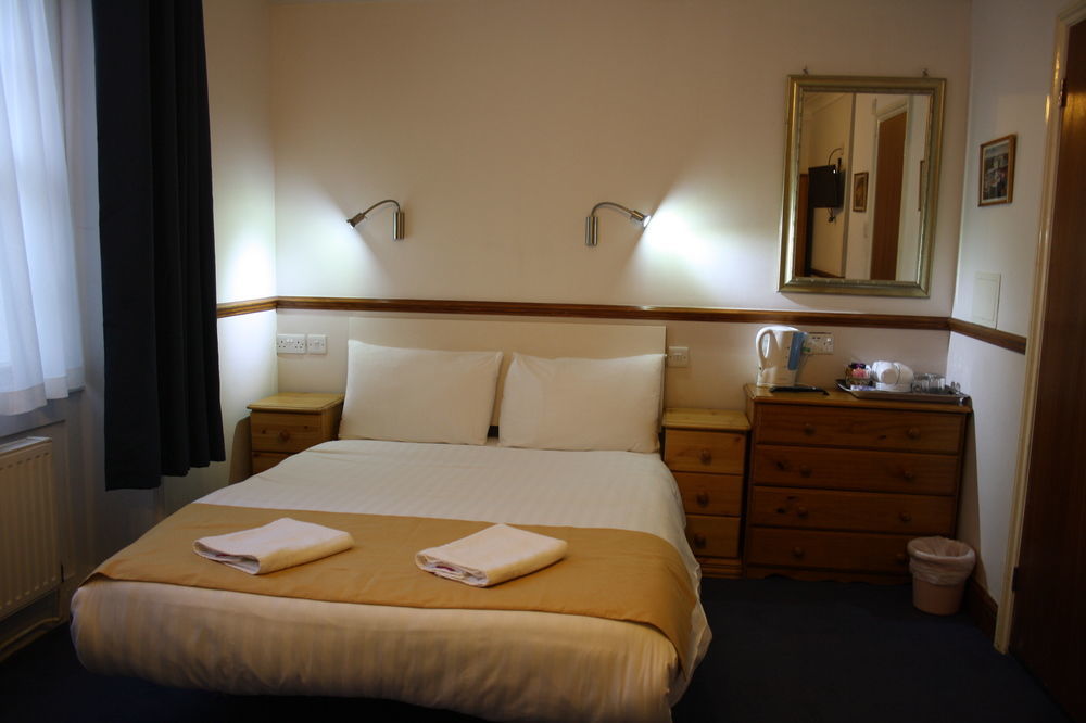 Guest house Meridiana London