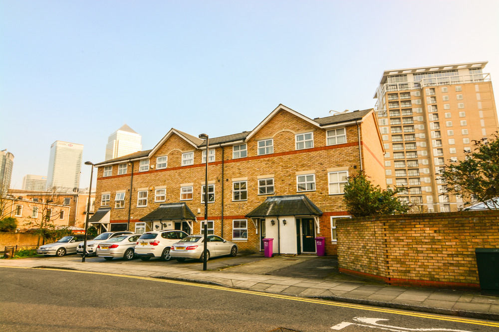 Wharf - London