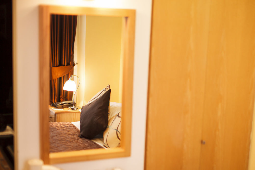 The Cleveland Hotel London