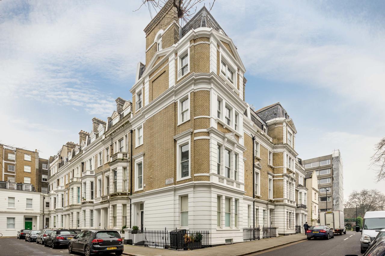 The Linden Gardens Apartment