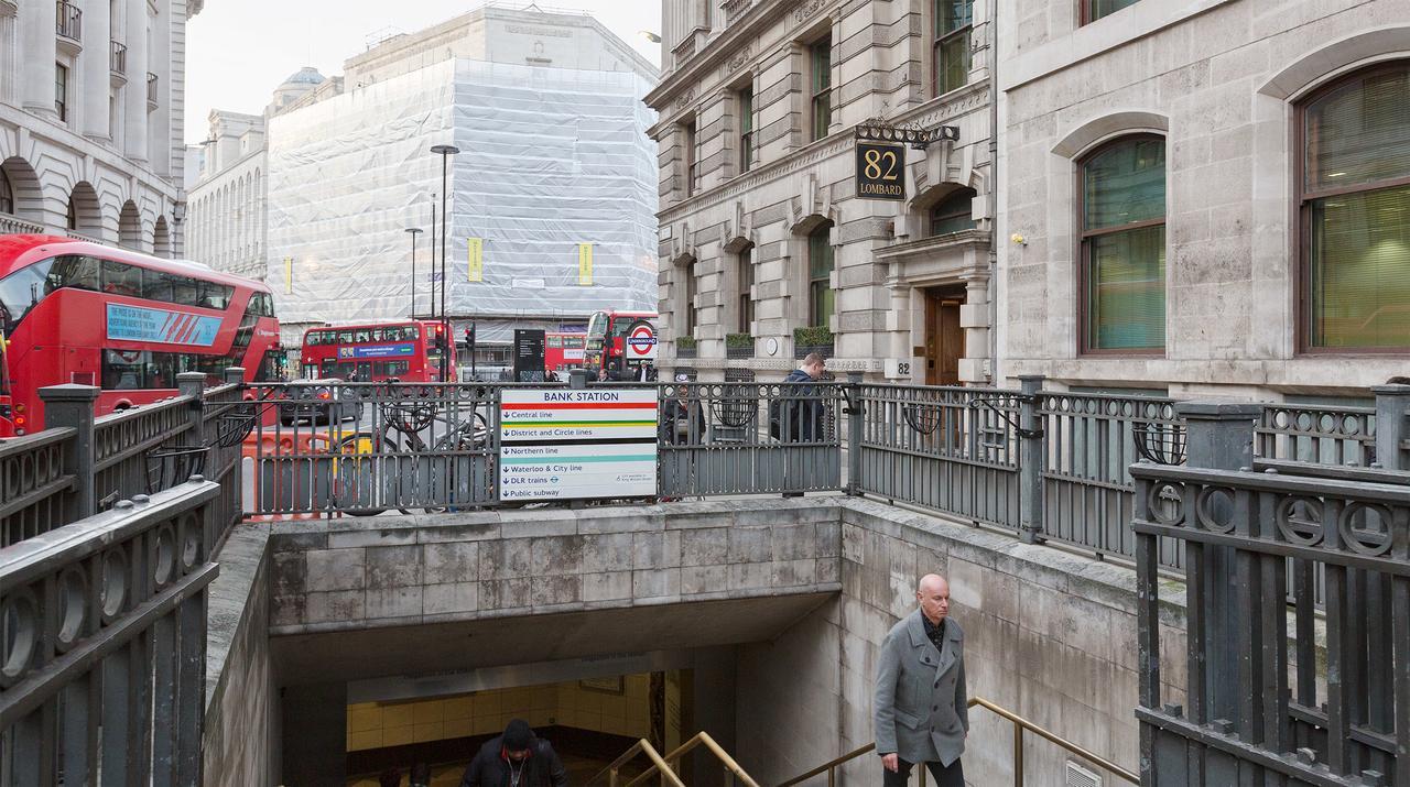 Urban Lovat Lane