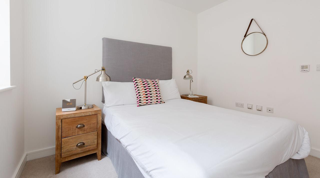 Urban Lovat Lane Apartment