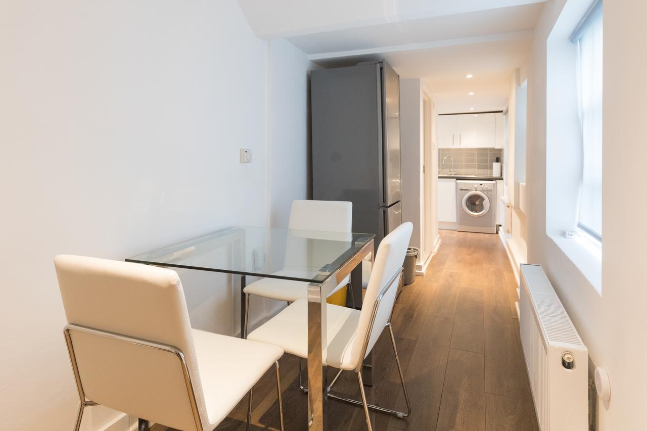 Westminster Apartment *