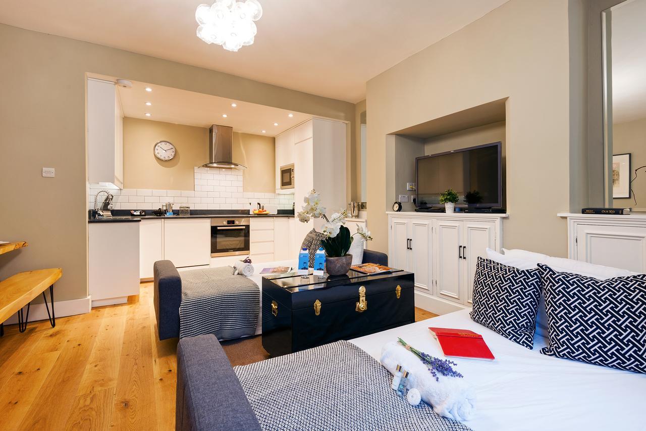 The Linden Gardens Apartment