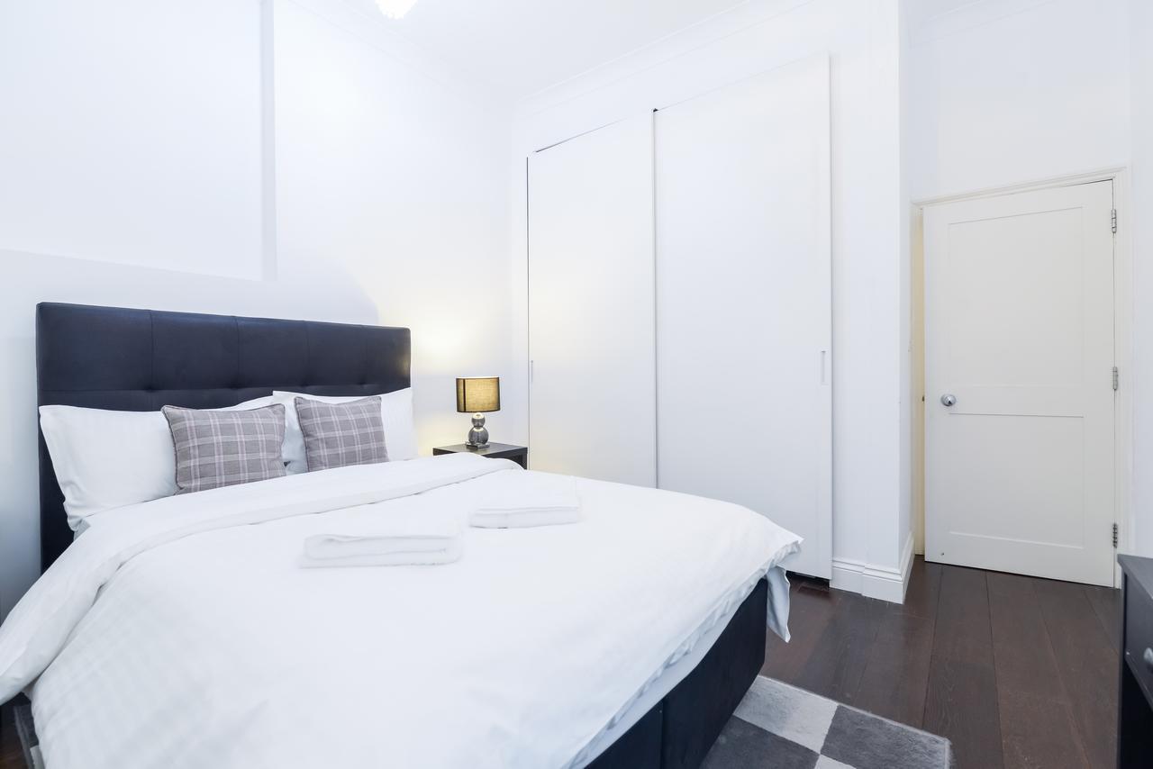 Knightsbridge Apartments Apartment London