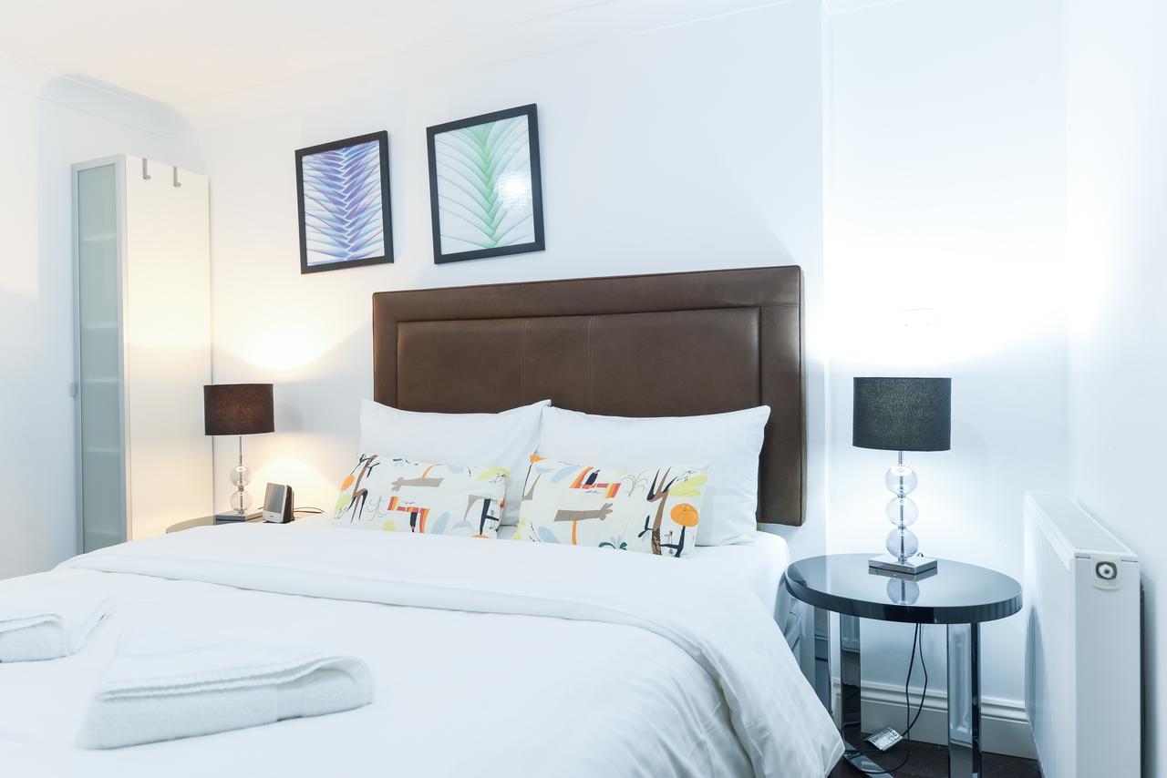Knightsbridge Apartments *