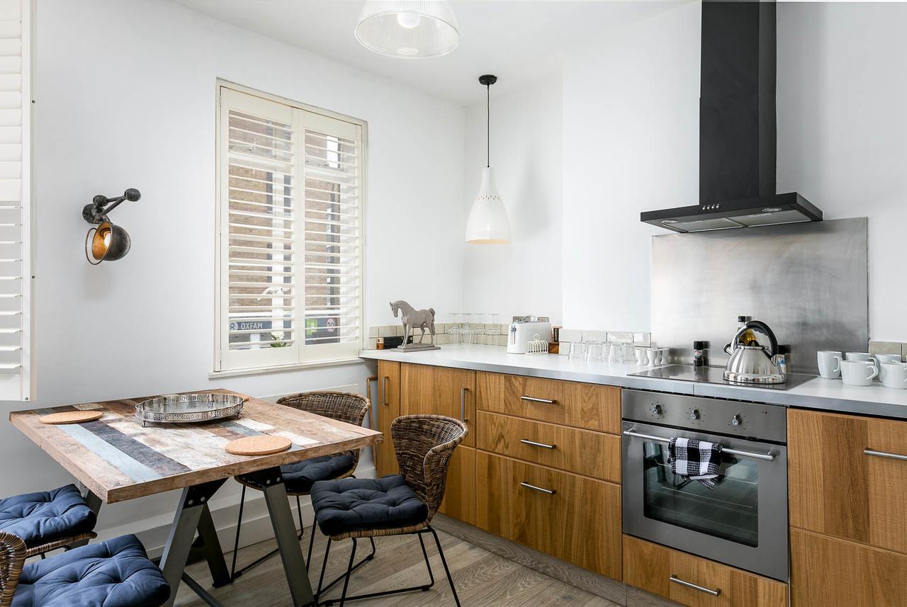 Lovely Maisonette - Goodge Street 55 *