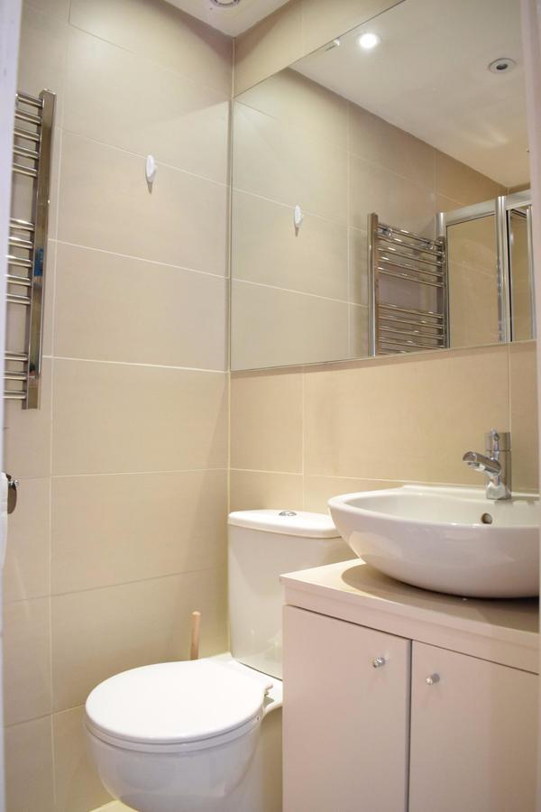 1 Bedroom Flat In Notting Hill With Mezzanine London