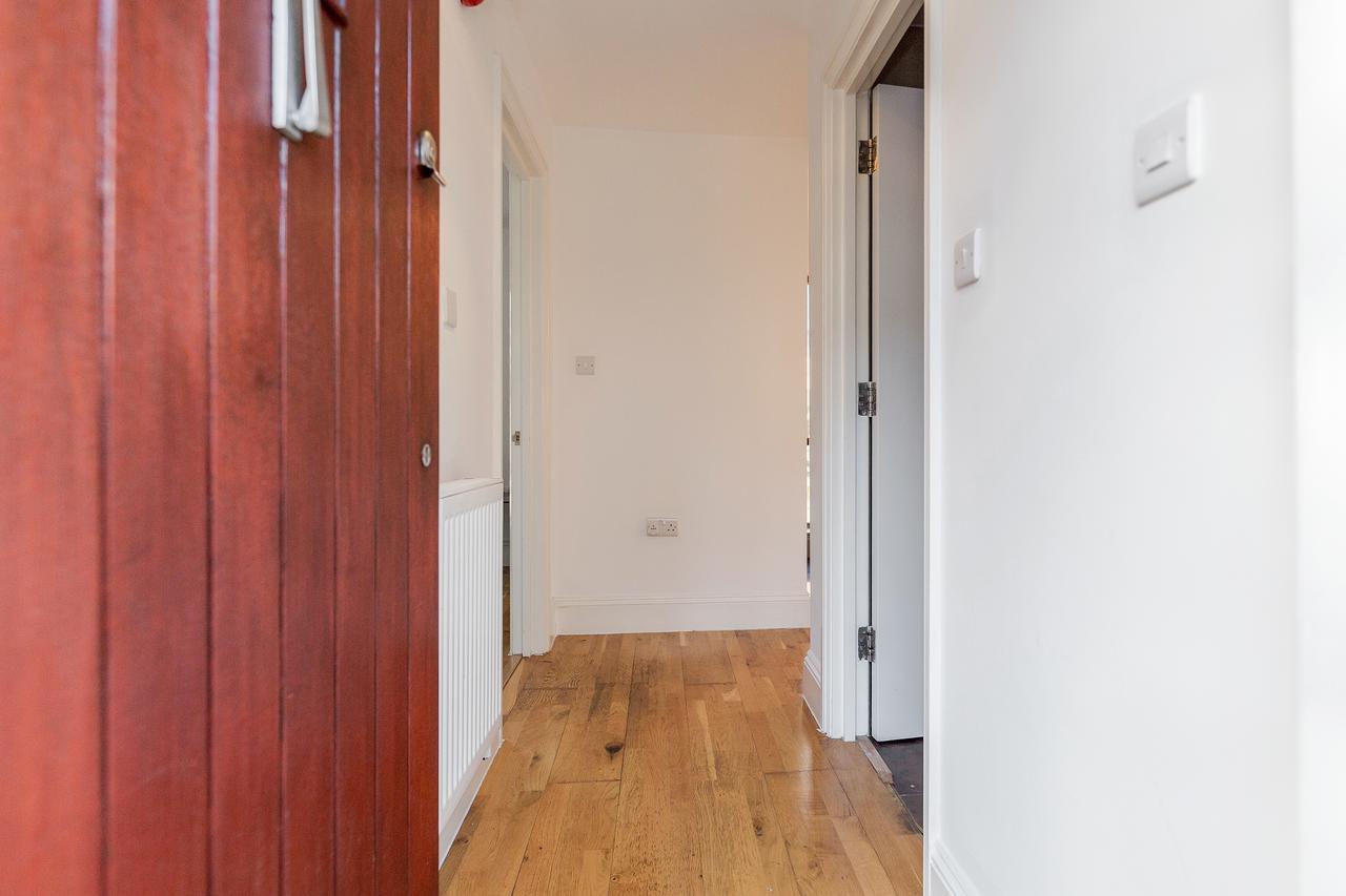 Eye Flats Apartment London