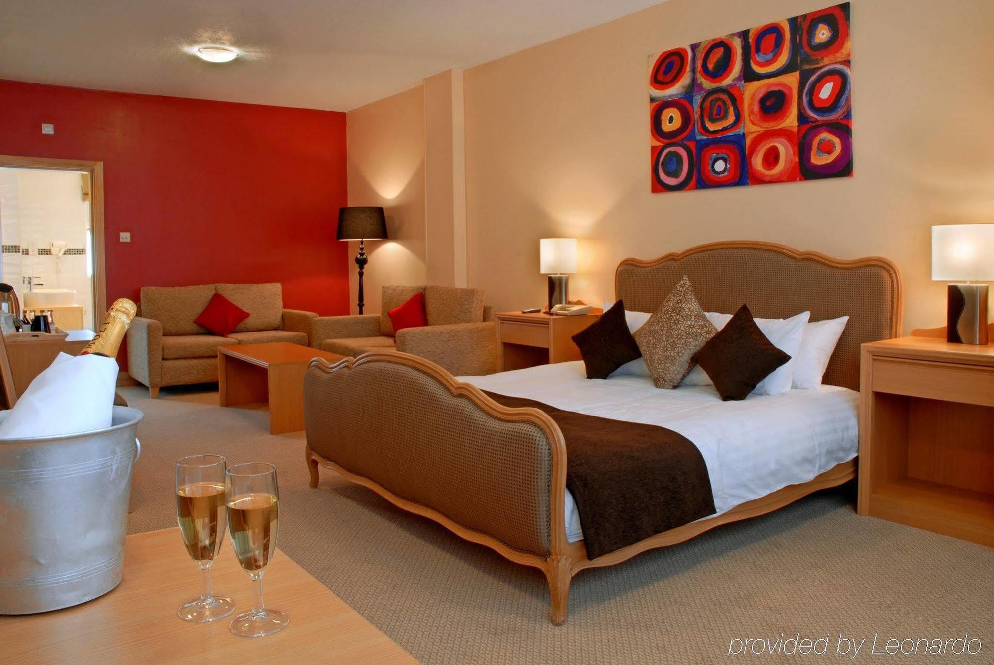 Antoinette Wimbledon Hotel London