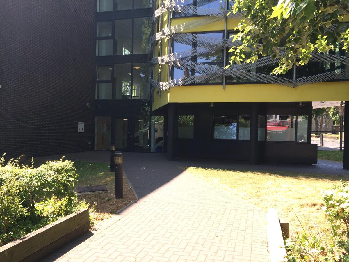 Newington Court Hostel