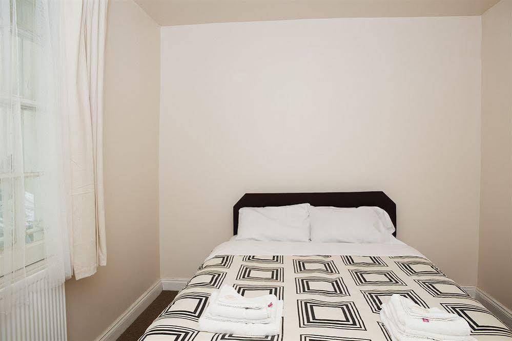 Central London Budget Hotel *