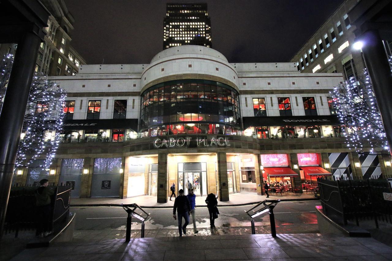 Canary Wharf Luxury River View Hotel 4*