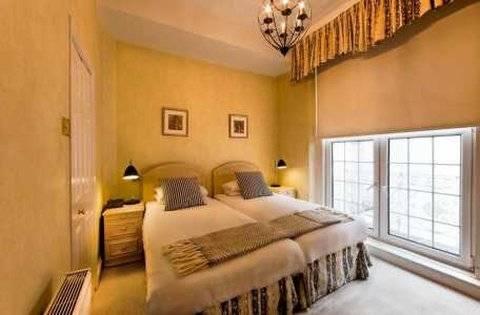 Four Season Hotel London