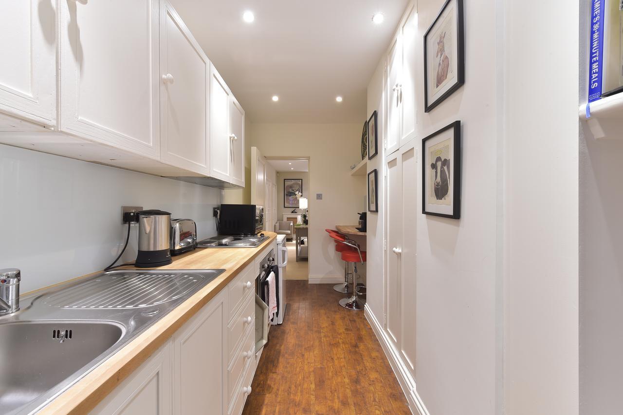 Peaceful 1 Bed Flat Off Sloane Square With Patio Appartement Londen
