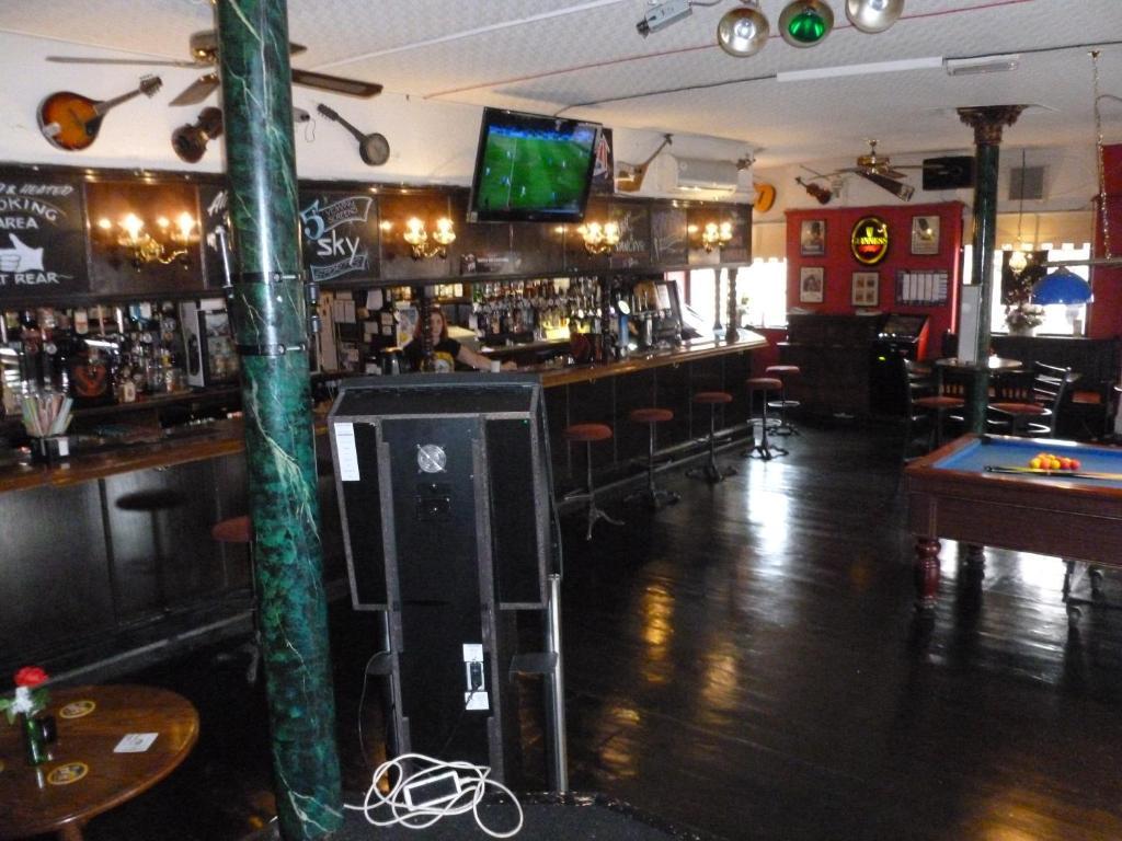 Cart And Horses Inn 3*
