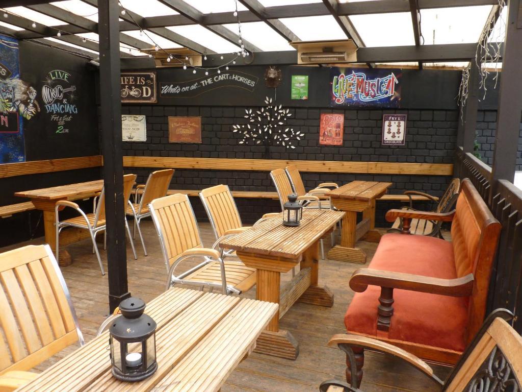 Cart And Horses 3*