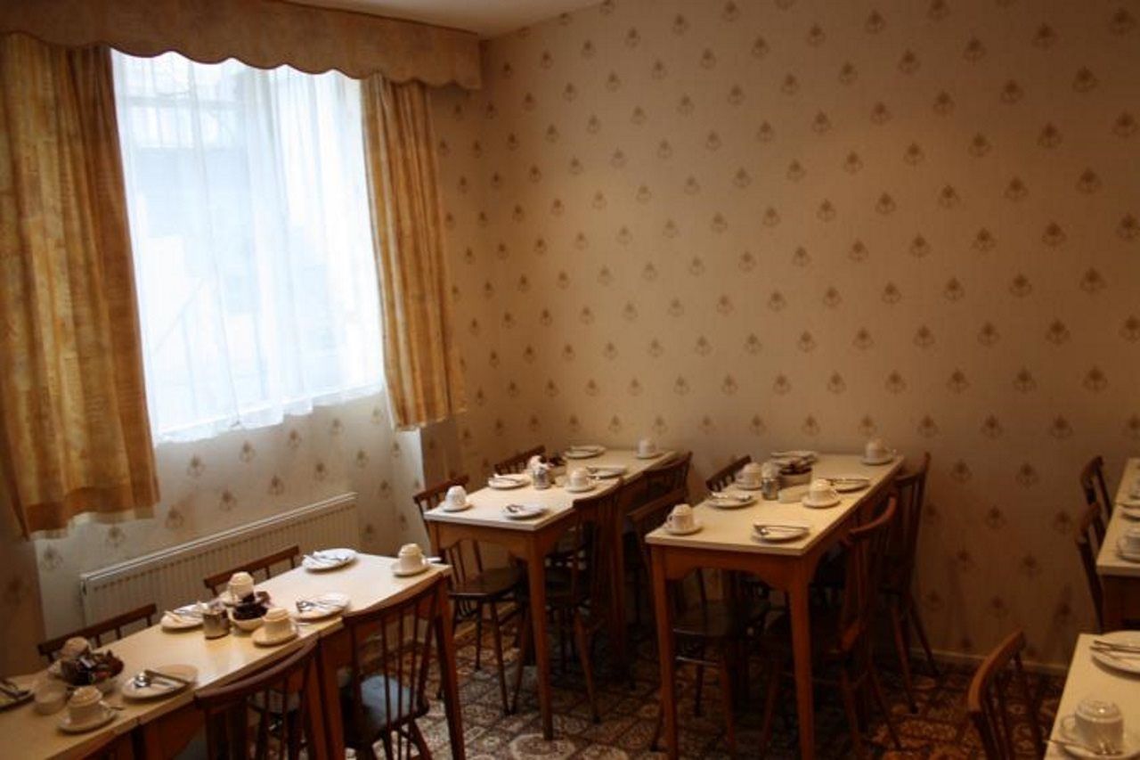 Hotel Mornington Victoria 4*