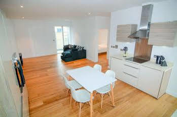 Apartment Wharf - Cambridge Av Apartment