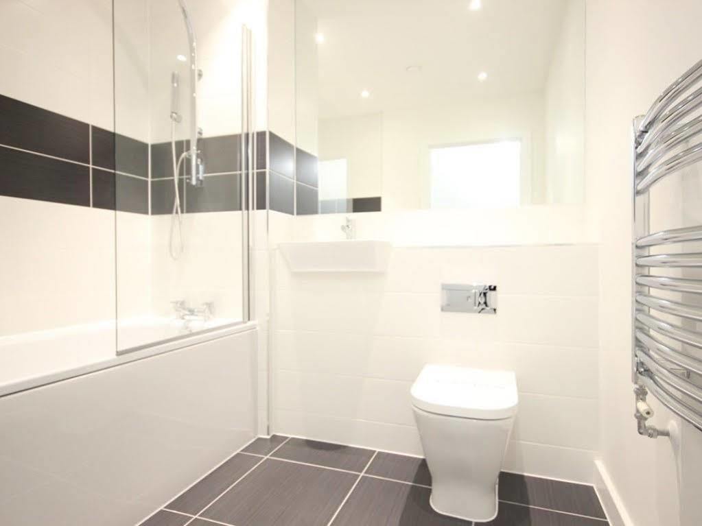 Apartment The O2 Waterfront