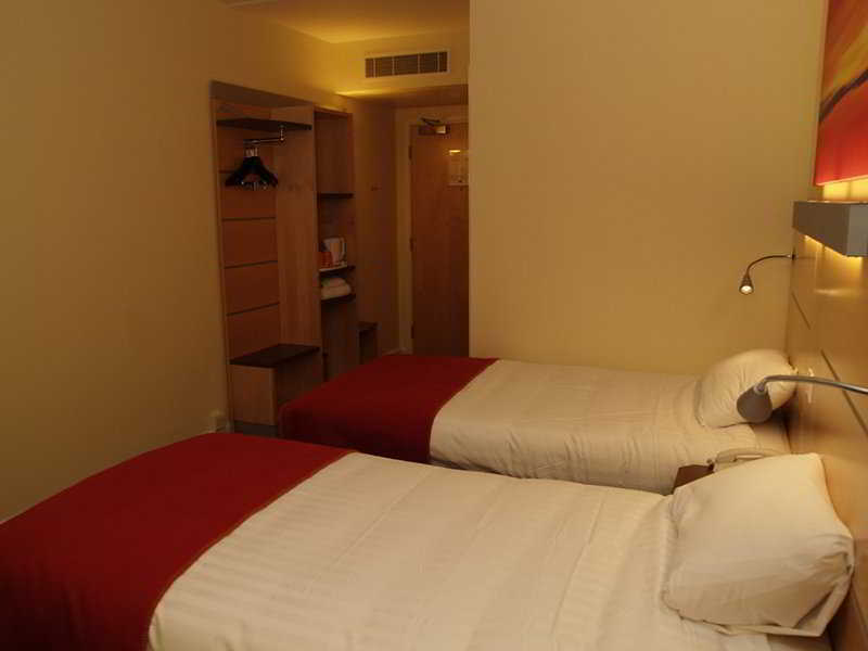 Express - Newbury Park, An Ihg Hotel London